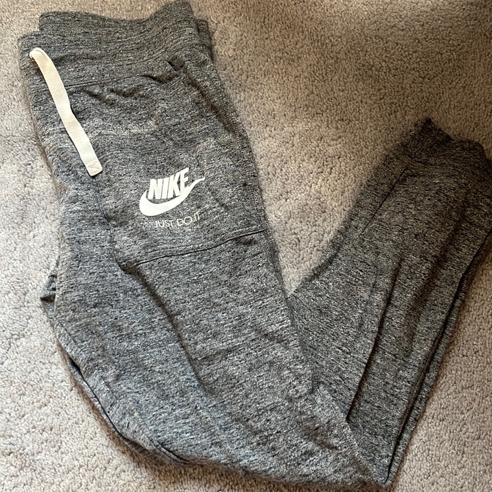 nike grey joggers